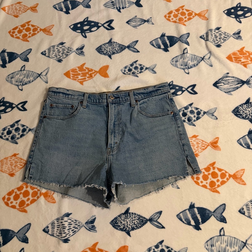 Abercrombie & Fitch The Mom High Rise Shorts size 31/12